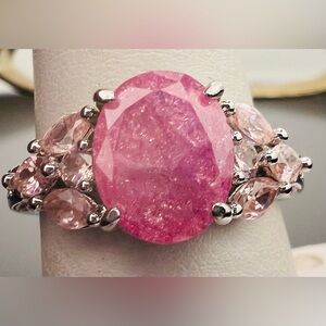 Size 8 pink ice crystal stone bomb party ring